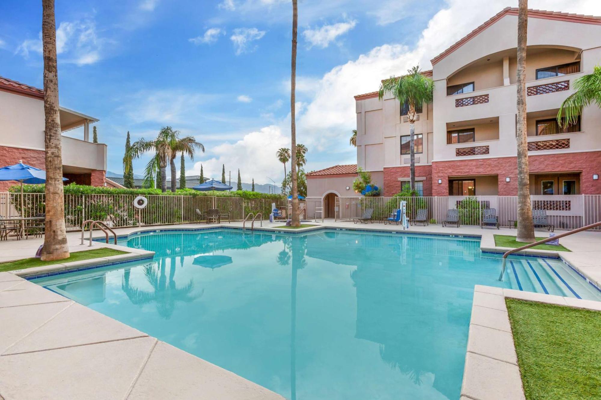 Hilton Vacation Club Varsity Club Тусон Экстерьер фото
